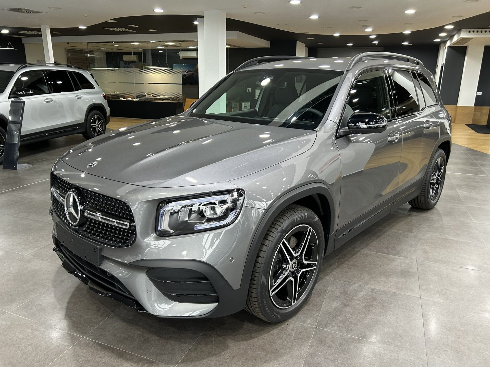 MERCEDES Clase GLB (GLB 200 7G-DCT) en Badajoz
