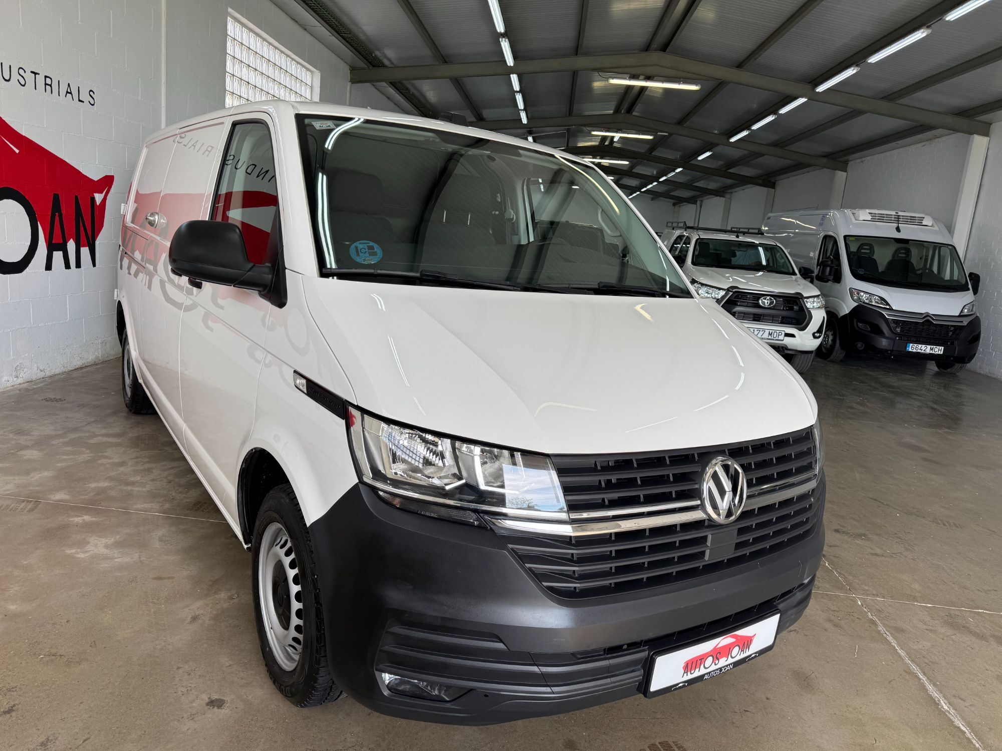 Foto del VOLKSWAGEN Transporter Furgón 2.0TDI BMT Larga 110kW