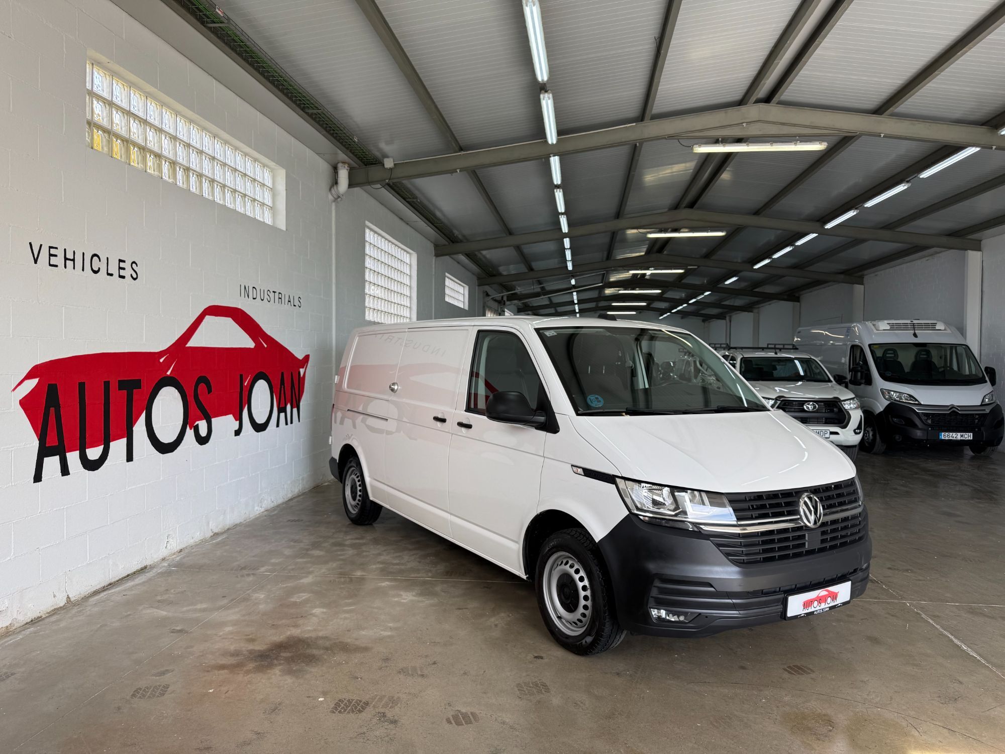 Foto del VOLKSWAGEN Transporter Furgón 2.0TDI BMT Larga 110kW