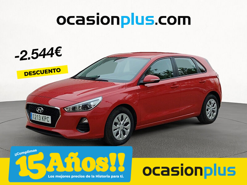 HYUNDAI i30 (1.6 CRDI Klass 70 kW (95 CV)) en Madrid