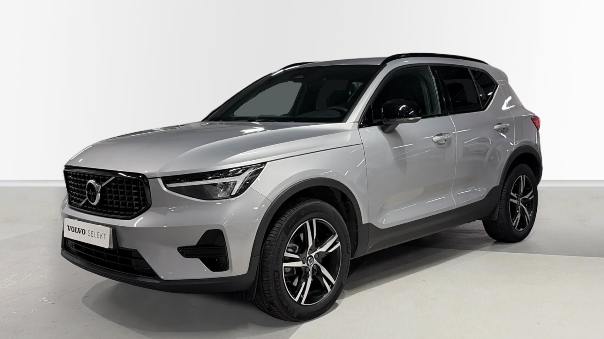 VOLVO XC40 (2.0 B3 PLUS DARK AUTO 163 5P) en Valencia