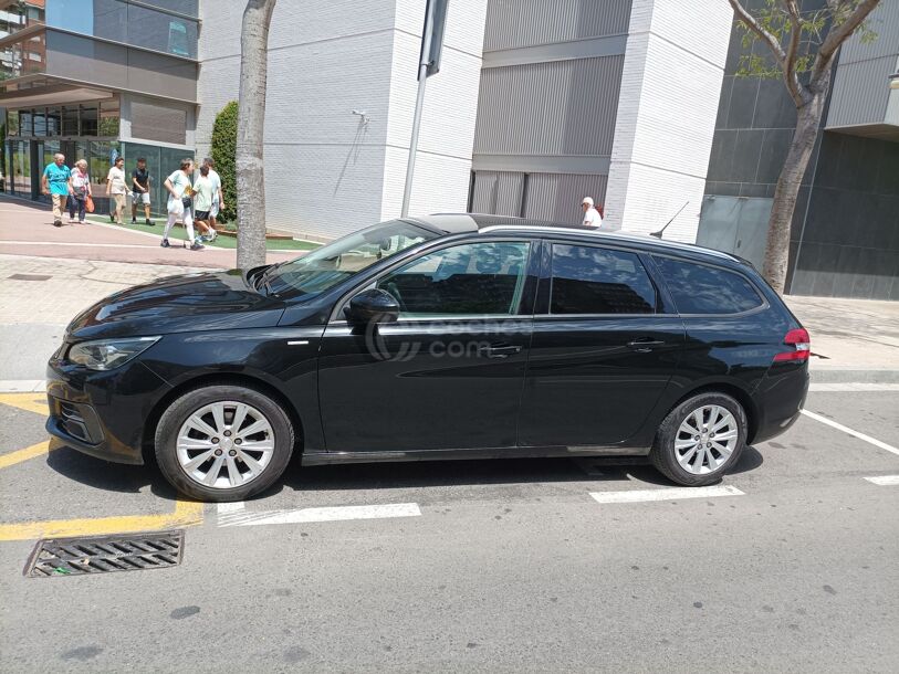 Foto del PEUGEOT 308 SW 1.5BlueHDi S&S Style 130