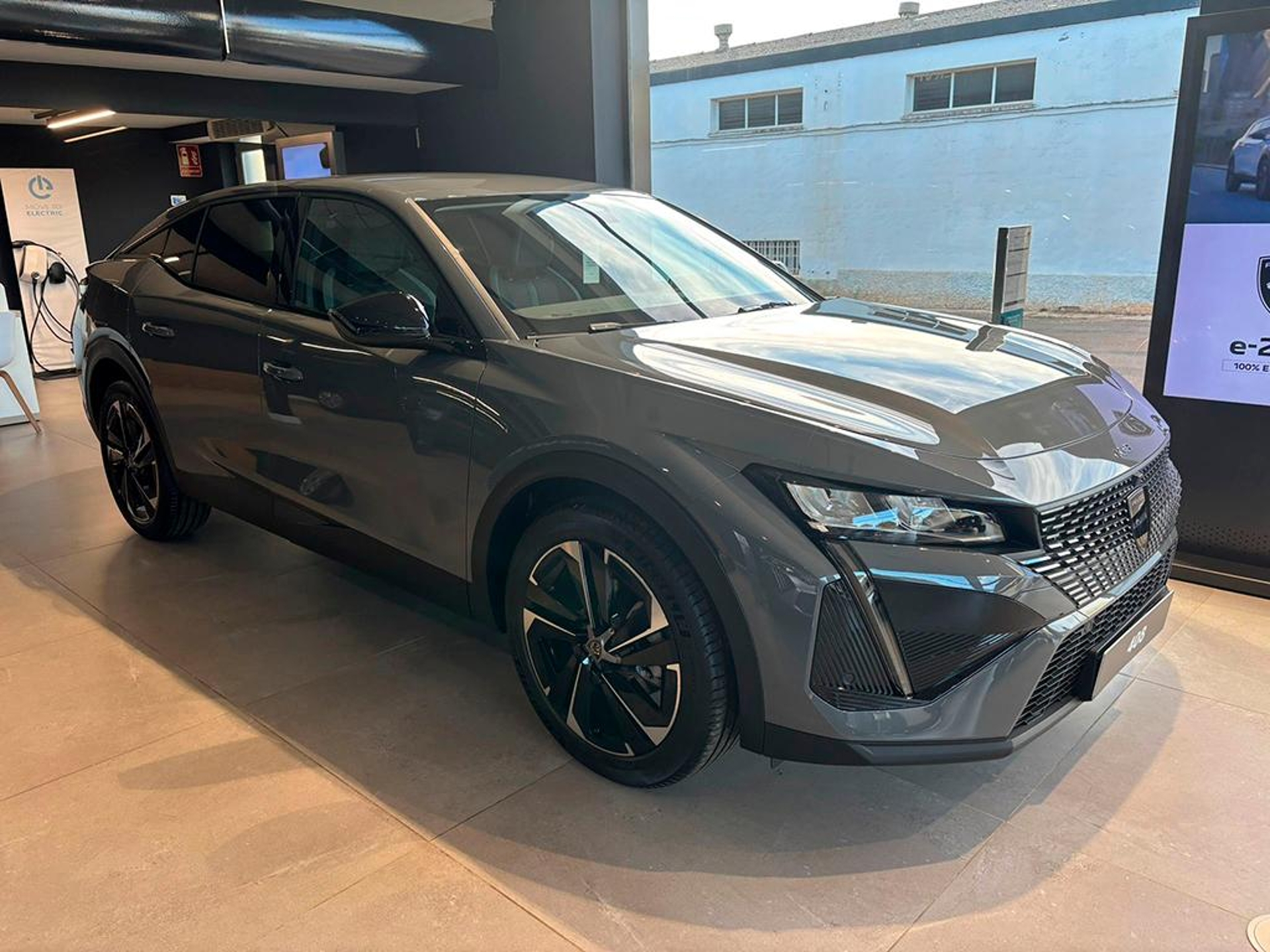 Imagen de PEUGEOT 408