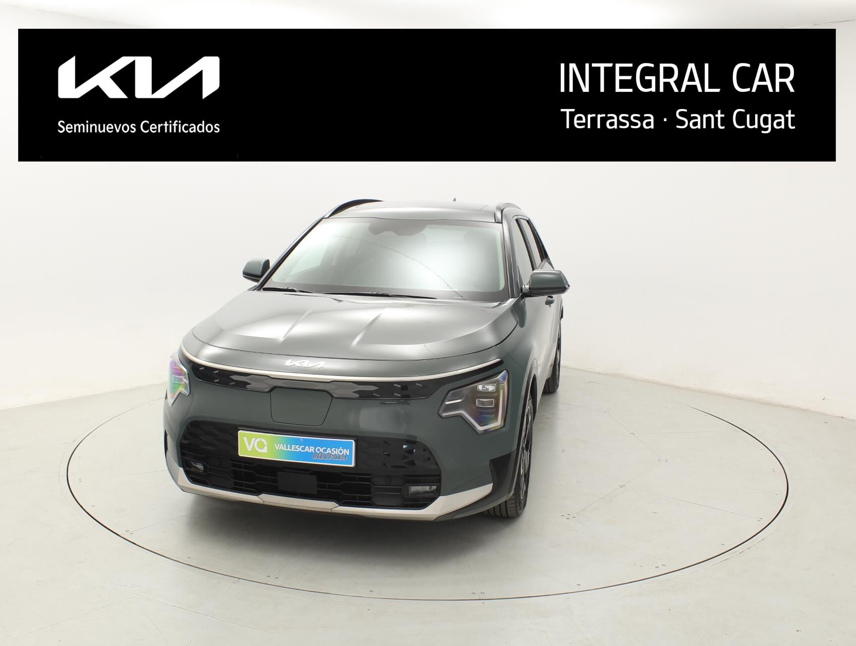 KIA Niro (E-NIRO EMOTION 204 CV (PACK LUXURY) 5P) en Barcelona