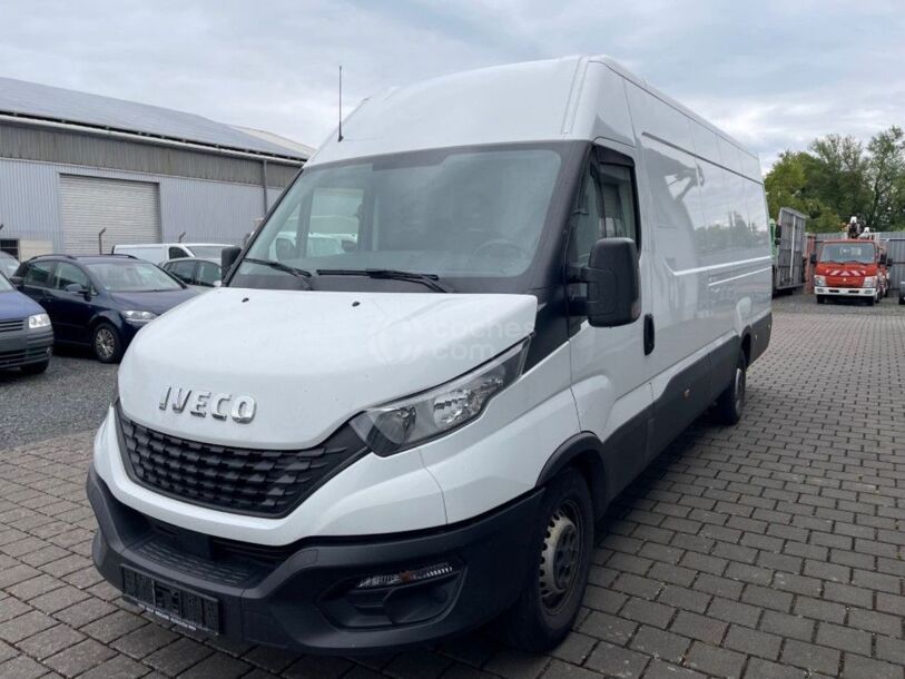 Foto del IVECO Daily Chasis Cabina 35S18 3450 180