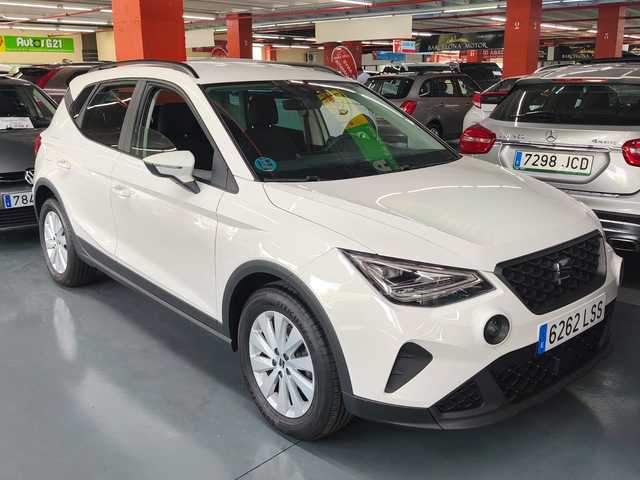 SEAT Arona (1.0 TSI Style Plus 81 kW (110 CV)) en Barcelona