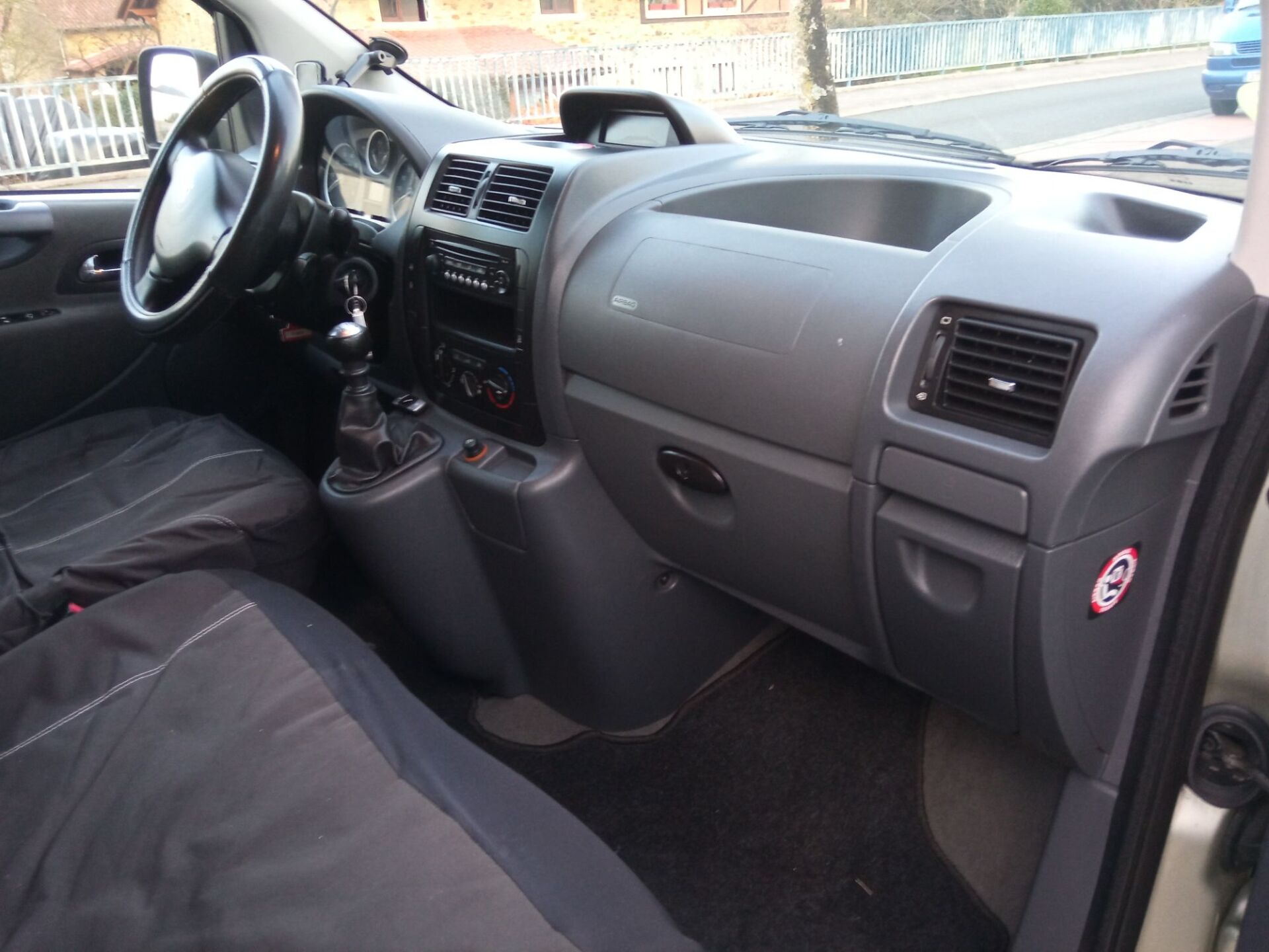 Imagen de PEUGEOT Expert