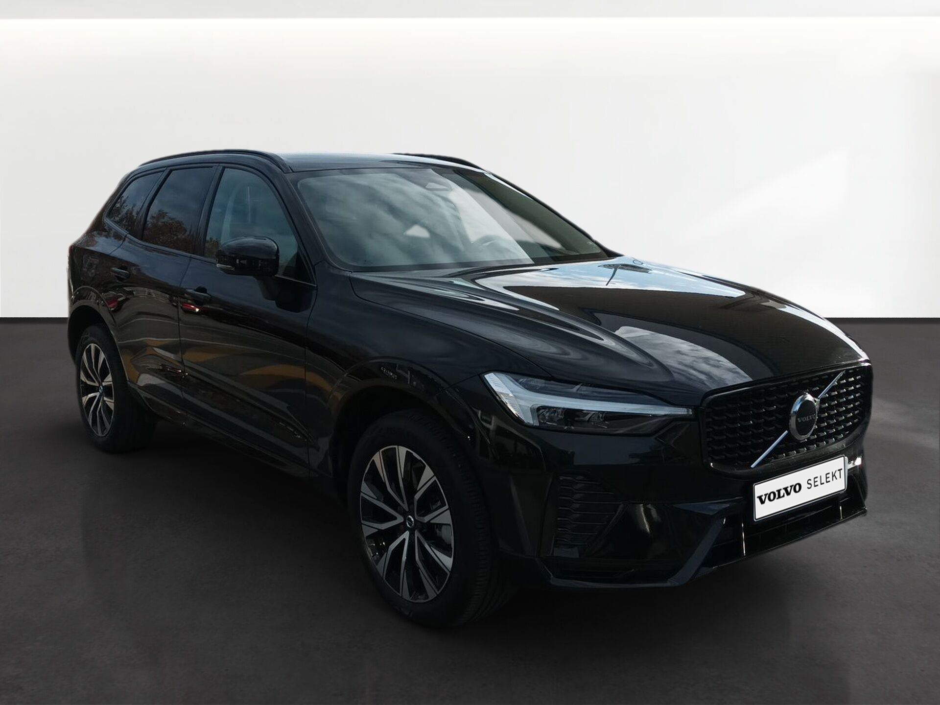 VOLVO XC60 (2.0 B4 D PLUS DARK AUTO 197 5P) en Barcelona