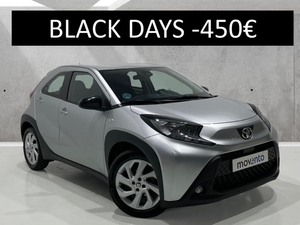 TOYOTA Aygo X Cross (1.0 VVT-I Play 53 kW (72 CV)) en Barcelona