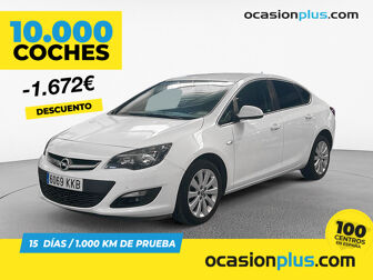 Imagen de OPEL Astra Sedán 1.4T Elegance 140