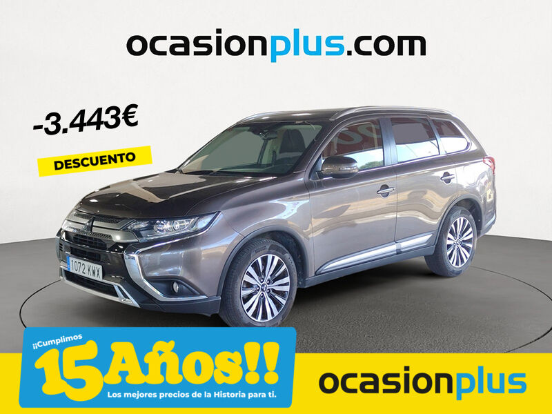 MITSUBISHI Outlander (200 MPI Motion 2WD CVT 110 kW (150 CV)) en Madrid