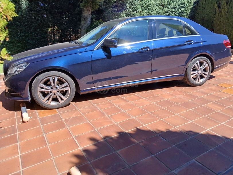 Foto del MERCEDES Clase E E 220 BT Avantgarde 9G-Tronic