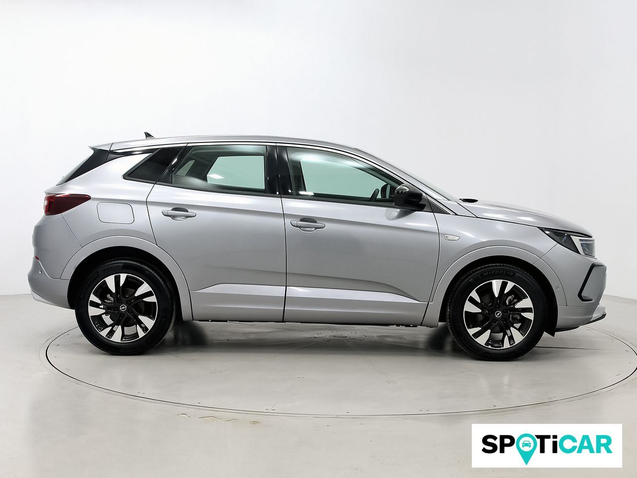 Foto del OPEL Grandland 1.2T S&S Design & Tech 130