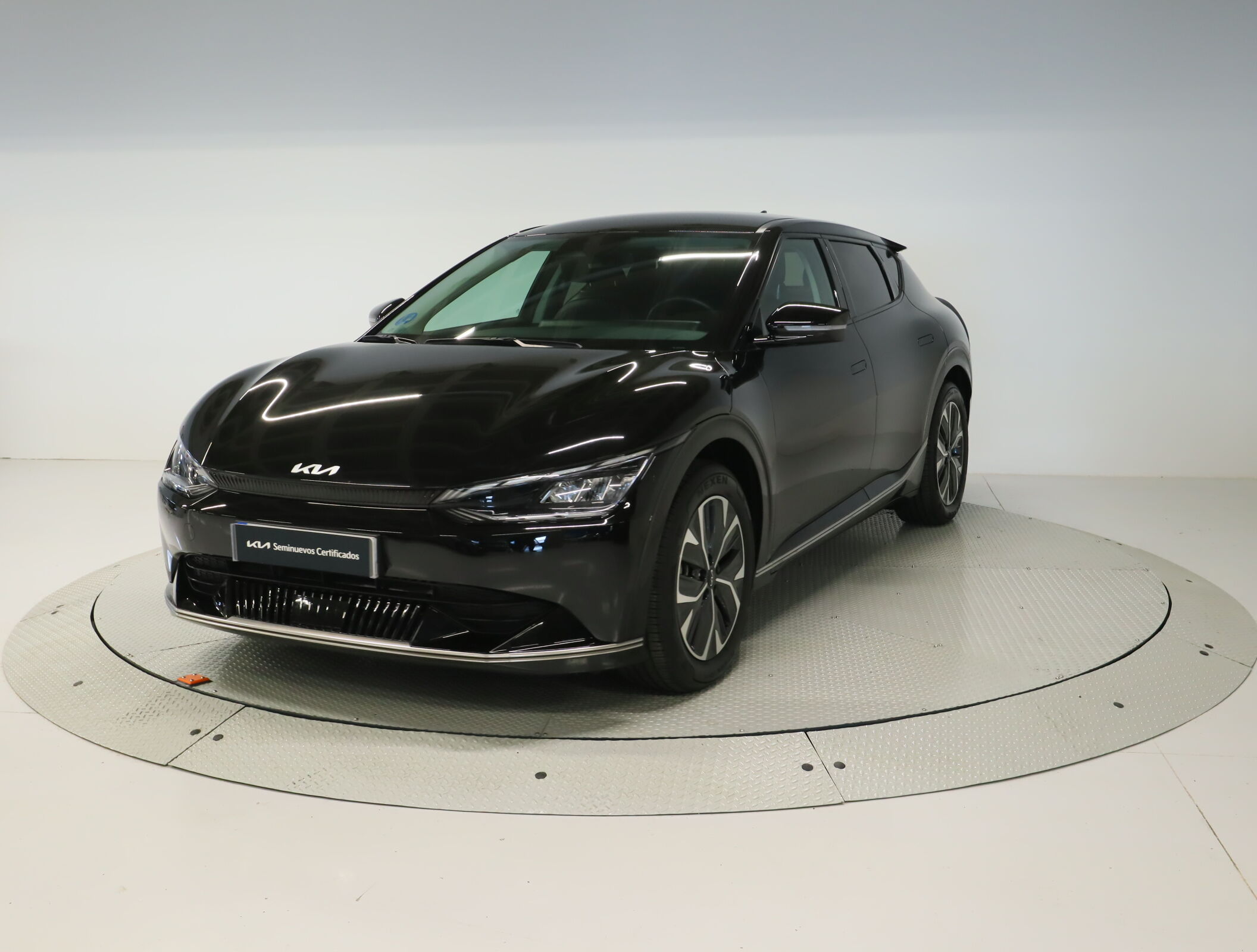 KIA EV6 (BEV 77KWH 168KW AIR RWD AUTO 229 5P) en Baleares