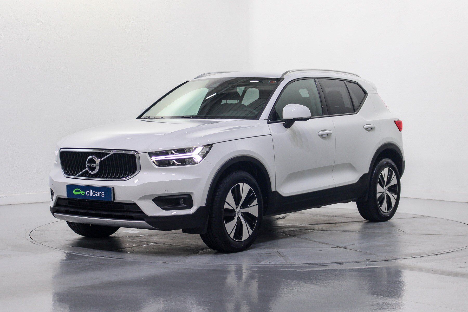 Foto del VOLVO XC40 T2 Momentum Pro Aut.