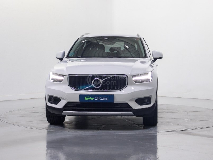 Foto del VOLVO XC40 T2 Momentum Pro Aut.