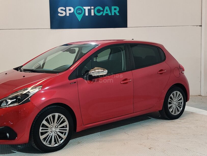 Foto del PEUGEOT 208 1.2 PureTech S&S Signature 82