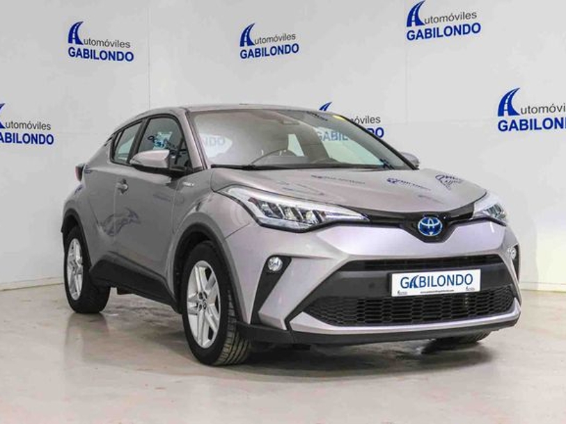 Foto del TOYOTA C-HR 180H Advance