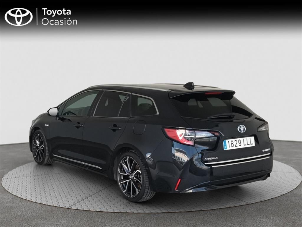 Foto del TOYOTA Corolla Touring Sports 180H Advance