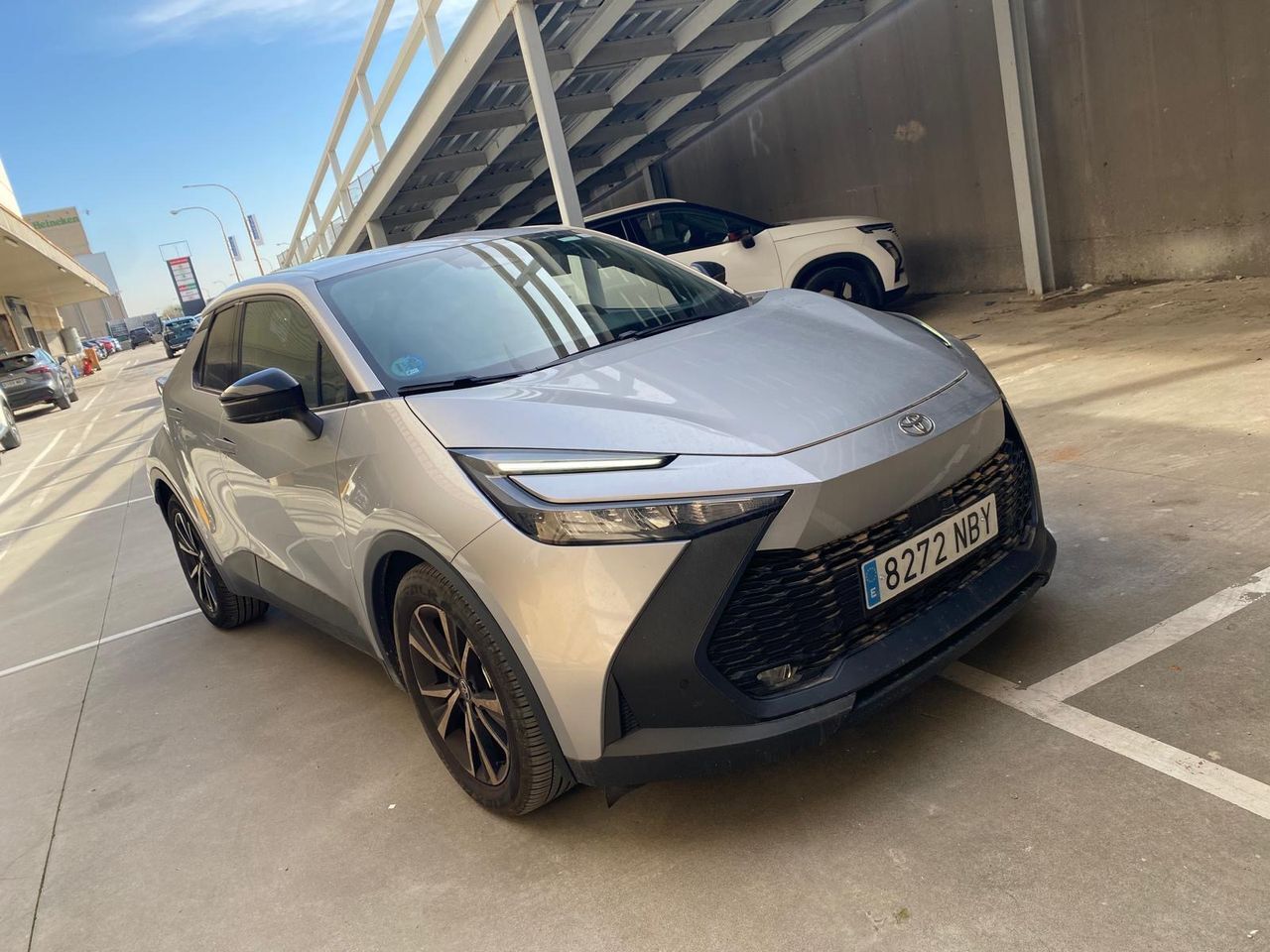 Foto del TOYOTA C-HR 200H Advance