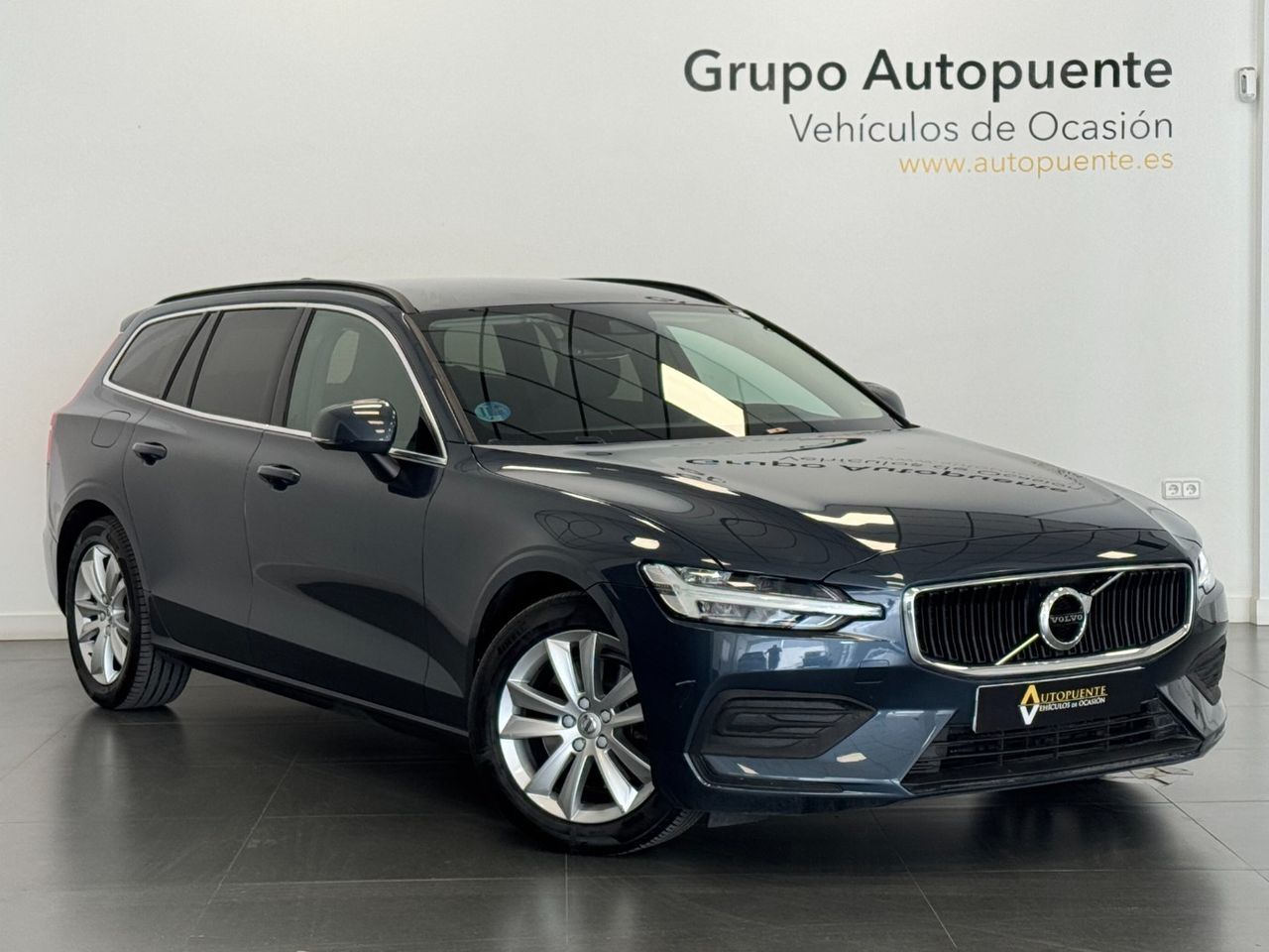 VOLVO V60 (MOMENTUM PRO AUTO) en Murcia