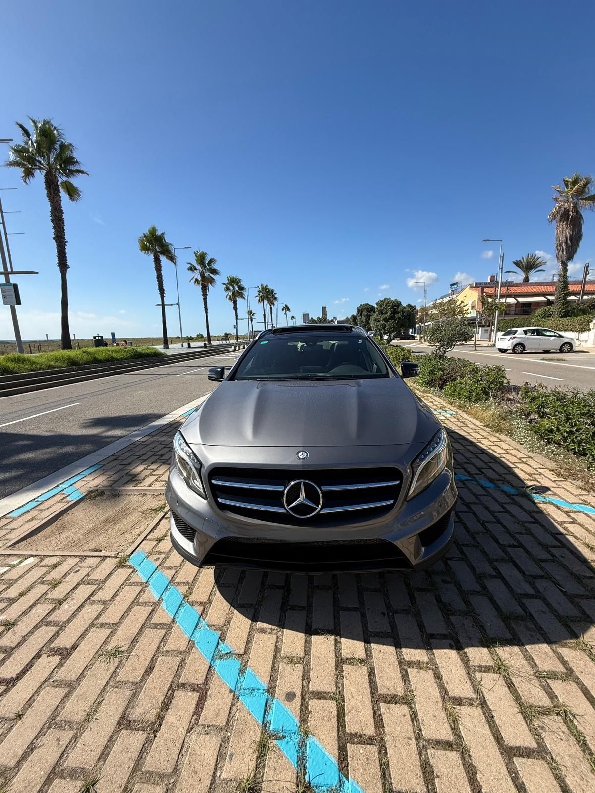 Foto del MERCEDES Clase GLA GLA 200d AMG Line 7G-DCT