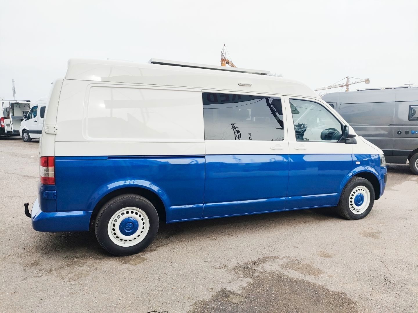 Foto del VOLKSWAGEN Multivan 2.0TDI BMT Comfortline Ed. L 140