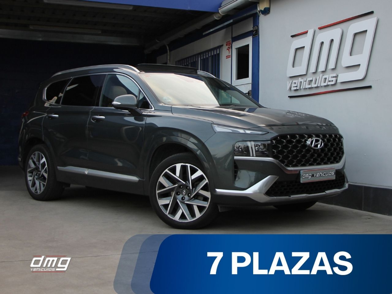 HYUNDAI Santa Fe (2.2 CRDi Style DCT 4x4 202 Cv 7 plazas) en Barcelona