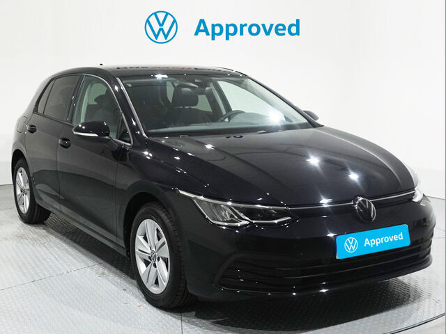 VOLKSWAGEN Golf (Life 1.0 eTSI 81 kW (110 CV) DSG) en León
