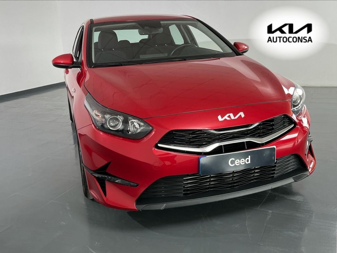 KIA Ceed (1.0 MHEV 88kW (120CV) Drive DCT) en Valladolid