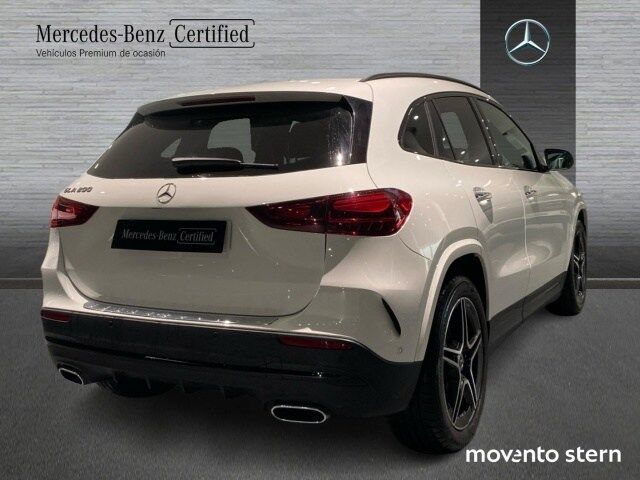 Foto del MERCEDES Clase GLA GLA 200 7G-DCT
