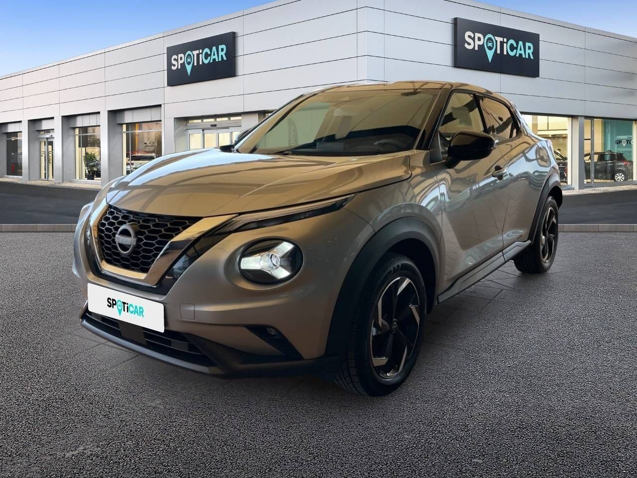NISSAN Juke ( DIG-T 84 kW (114 CV) 6M/T N-Connecta) en Sevilla