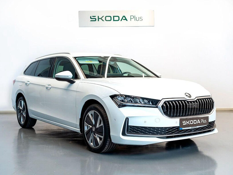 Foto del SKODA Superb Combi 1.5 TSI MHEV Selection DSG