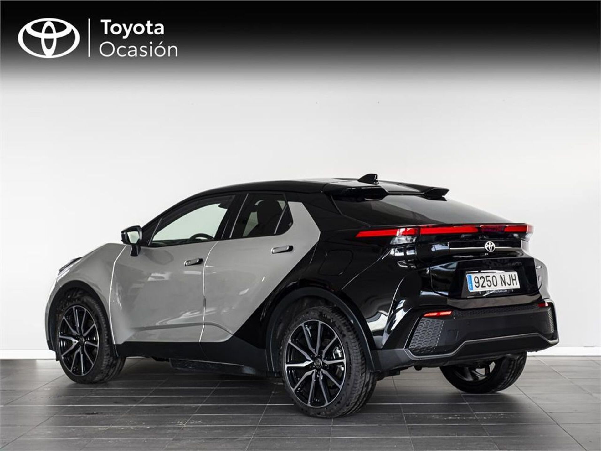Imagen 2 de TOYOTA C-HR