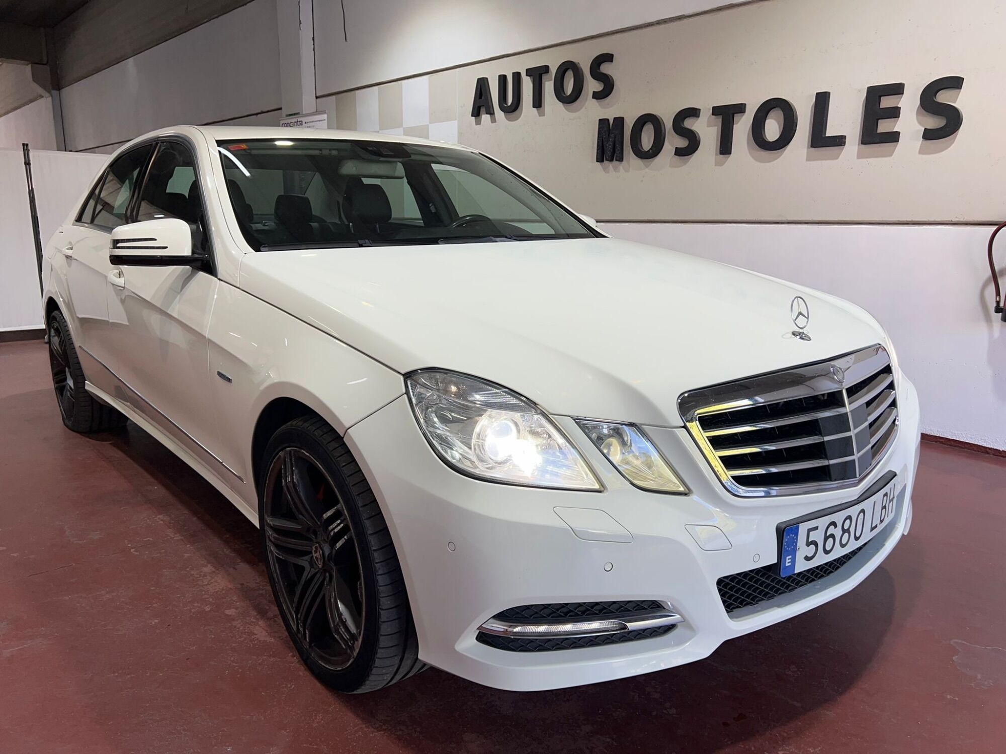 MERCEDES Clase E (E 350 BT Avantgarde 7G Plus) en Madrid
