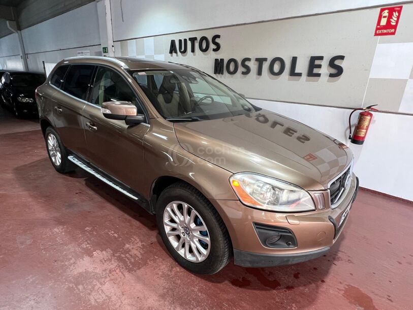 Foto del VOLVO XC60 2.4D Summum Aut.