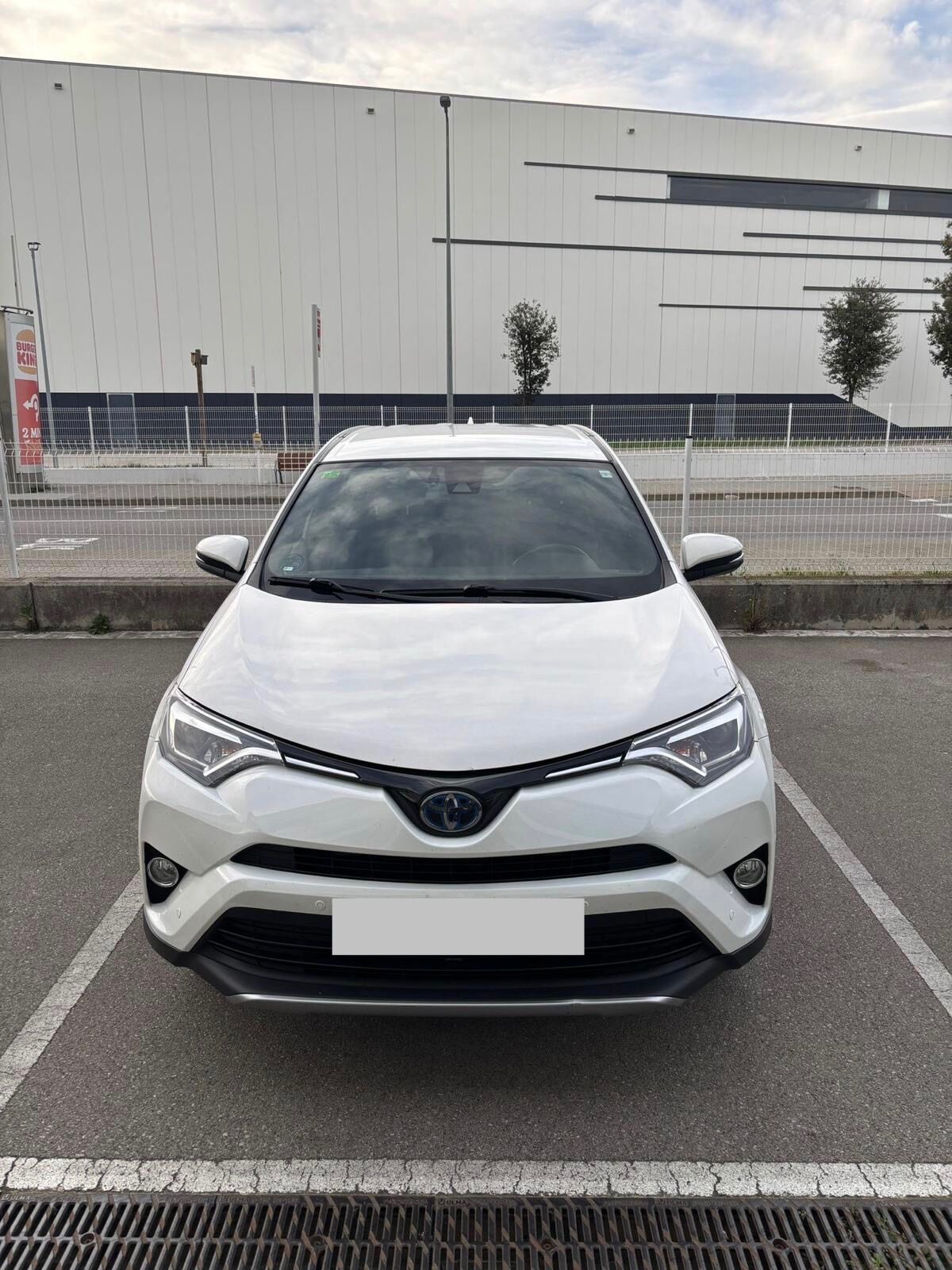 Foto del TOYOTA RAV-4 2.5 hybrid 2WD Feel!