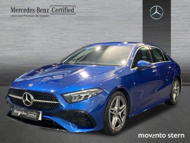 MERCEDES Clase A (200 d 110 kW (150 CV)) en Barcelona