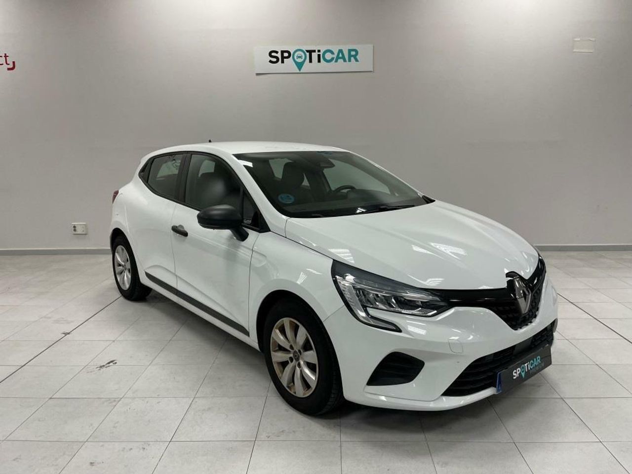 RENAULT Clio (Business Blue dCi 74kW (100CV)) en Barcelona