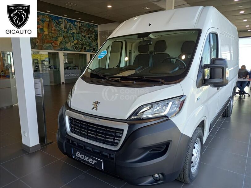 Foto del PEUGEOT Boxer e- Furgón 435 L2H2 90kW 37kWh