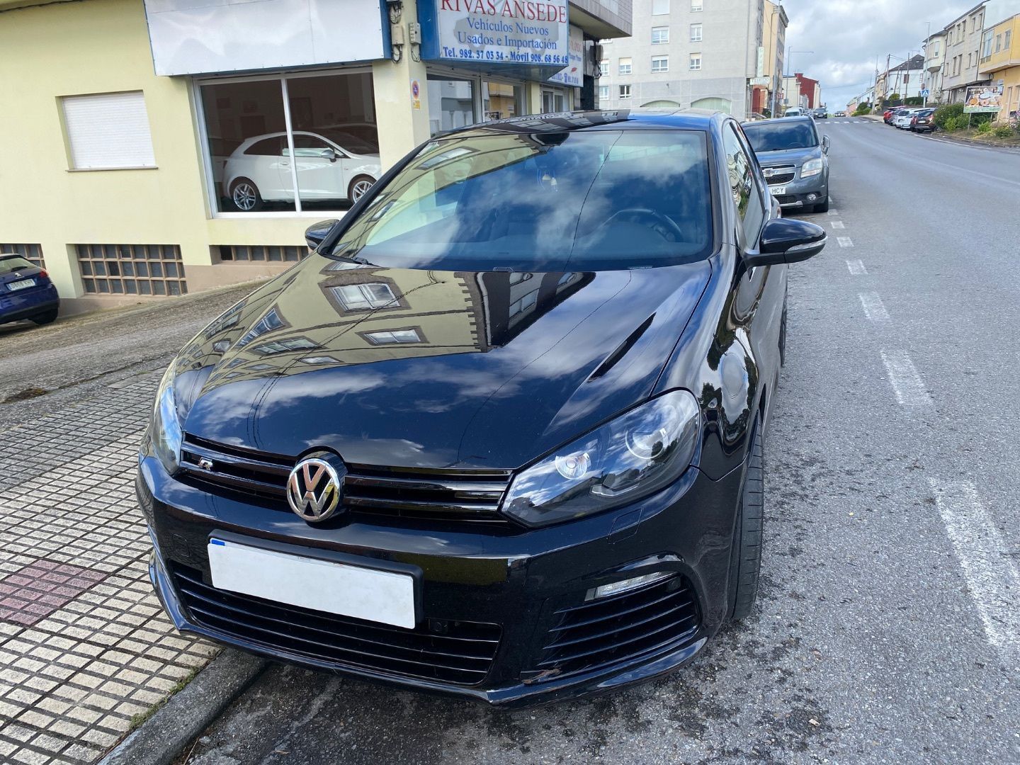 VOLKSWAGEN Golf (2.0 TSI R DSG) en Lugo