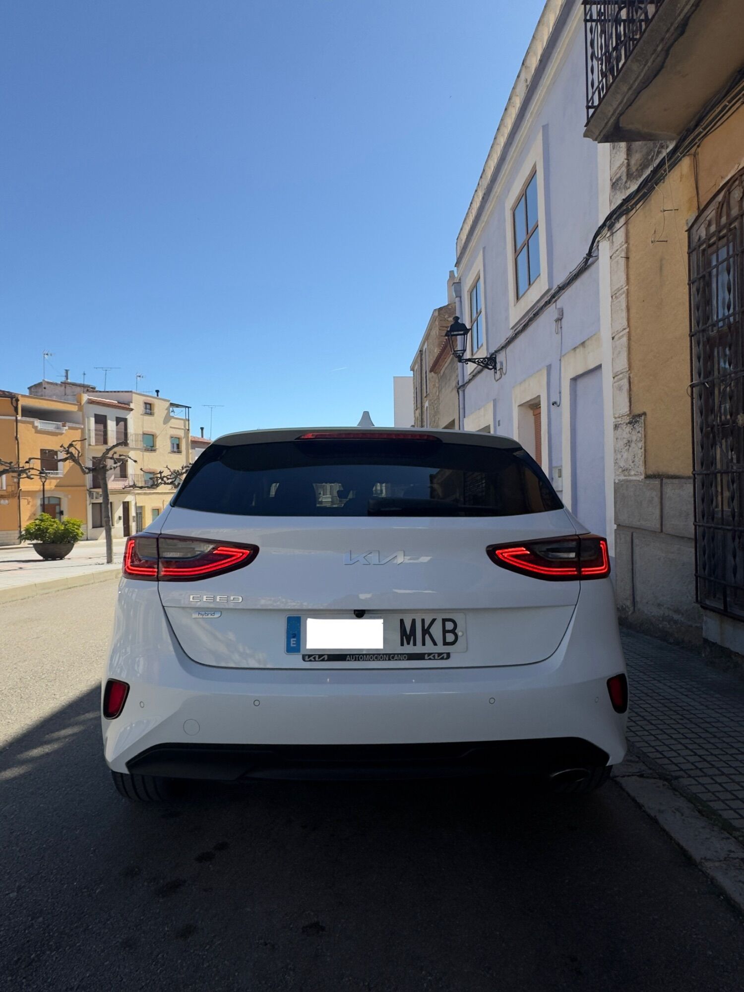 Foto del KIA Ceed 1.6 MHEV iMT Eco-Dynamics Tech 136