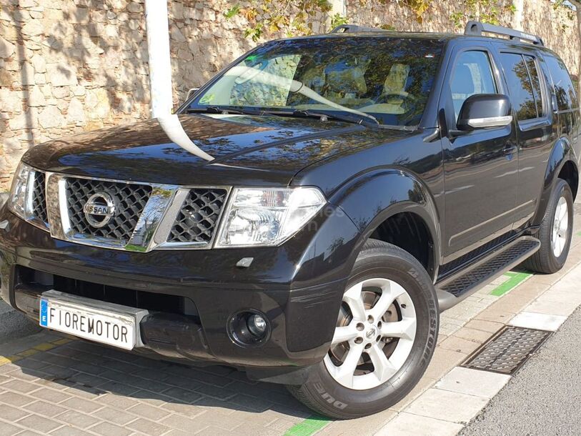 Foto del NISSAN Pathfinder 2.5dCi LE Aut. DPF