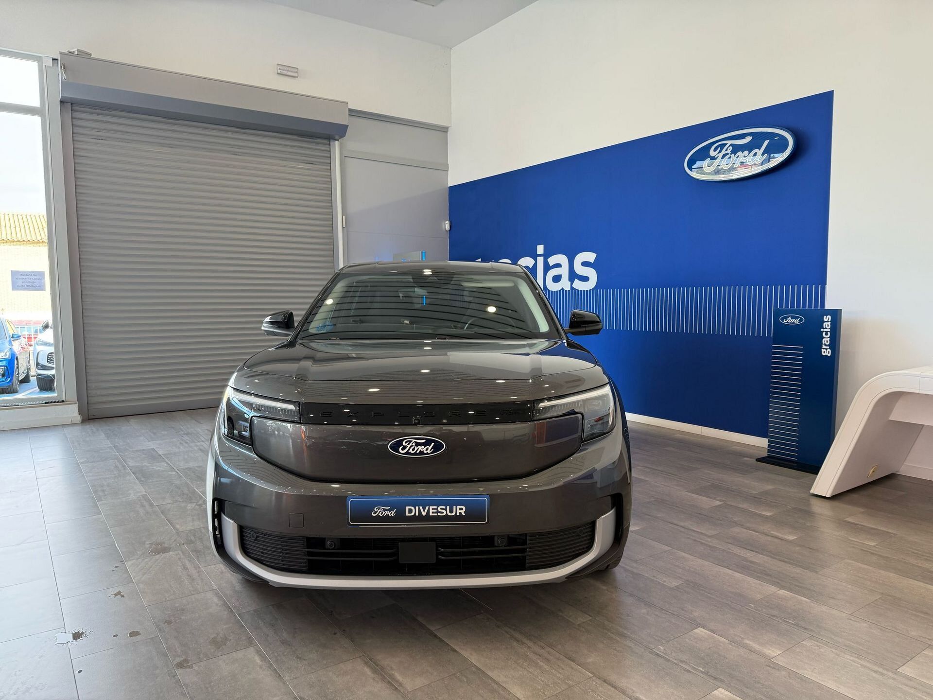 FORD Explorer (EXPLORER EV BEV 77KWH 210KW PREMIUM ER 5P) en Huelva