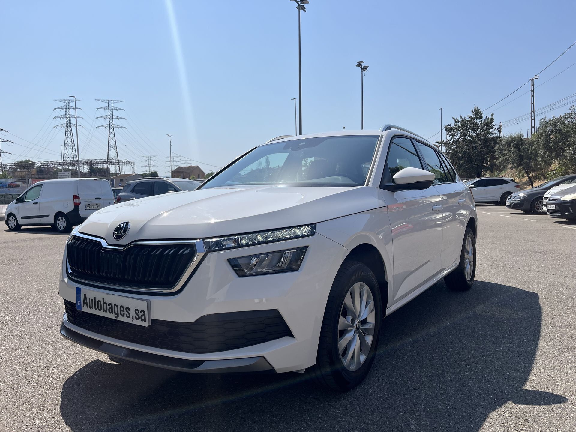 SKODA Kamiq (1.0 TSI 110cv DSG Style) en Barcelona