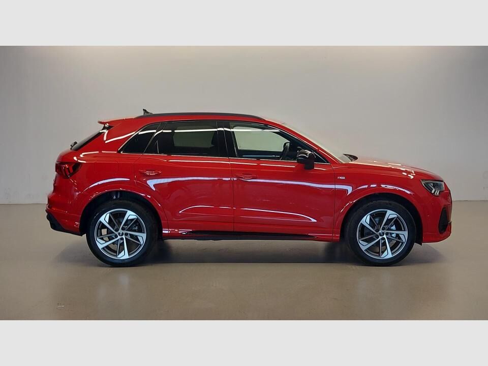 Foto del AUDI Q3 35 TDI Black line quattro S tronic 110kW