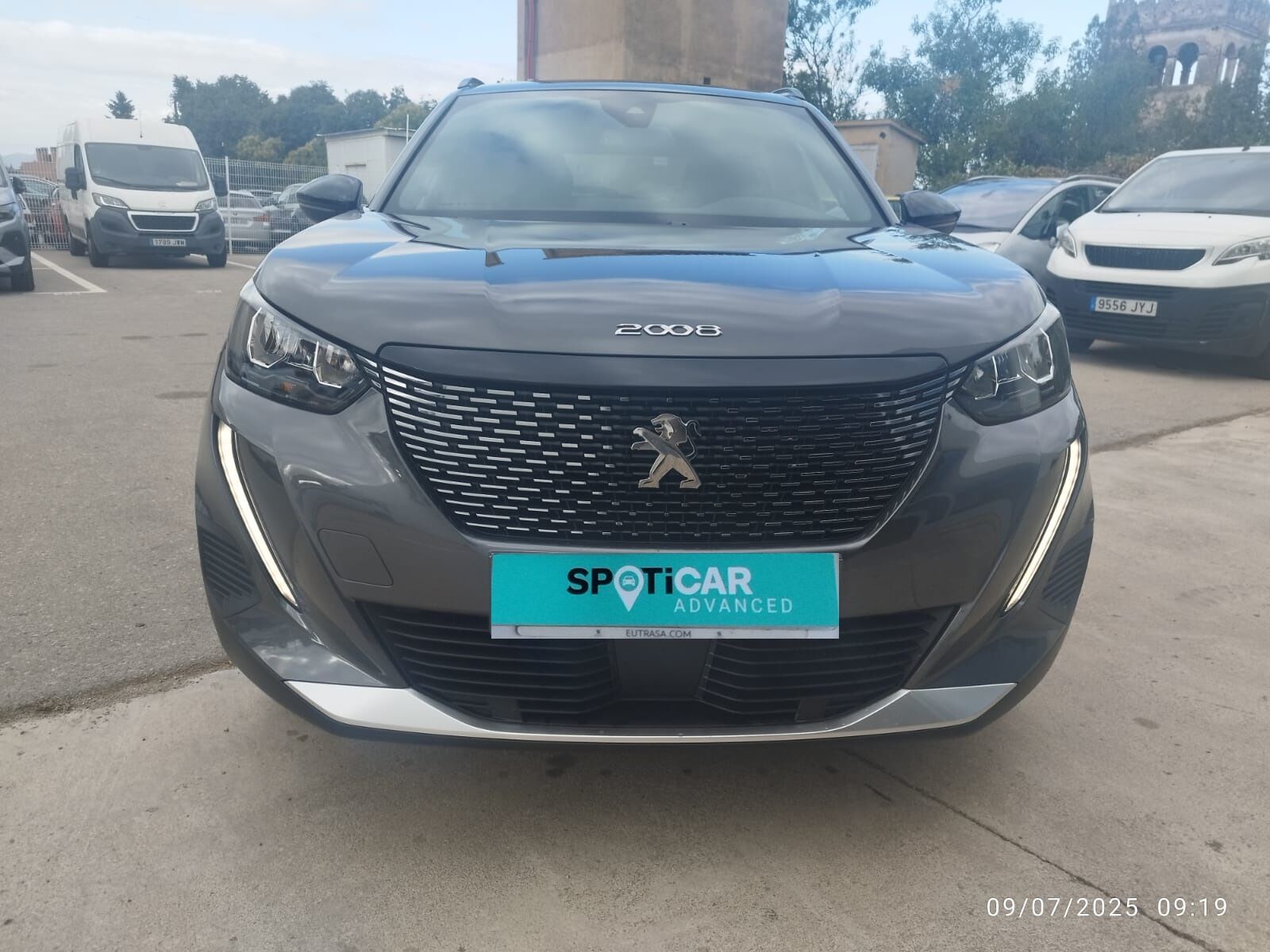 PEUGEOT 2008 (Allure Puretech 130 S&S EAT8) en Barcelona