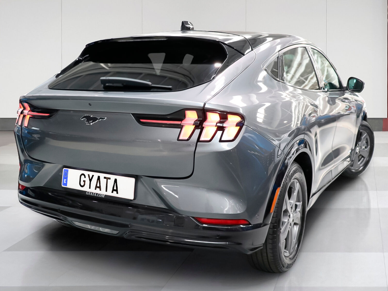 Foto del FORD Mustang Mach-E AWD Rango estandar