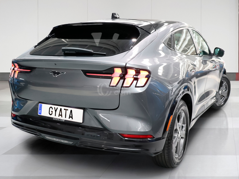 Foto del FORD Mustang Mach-E AWD Rango estandar