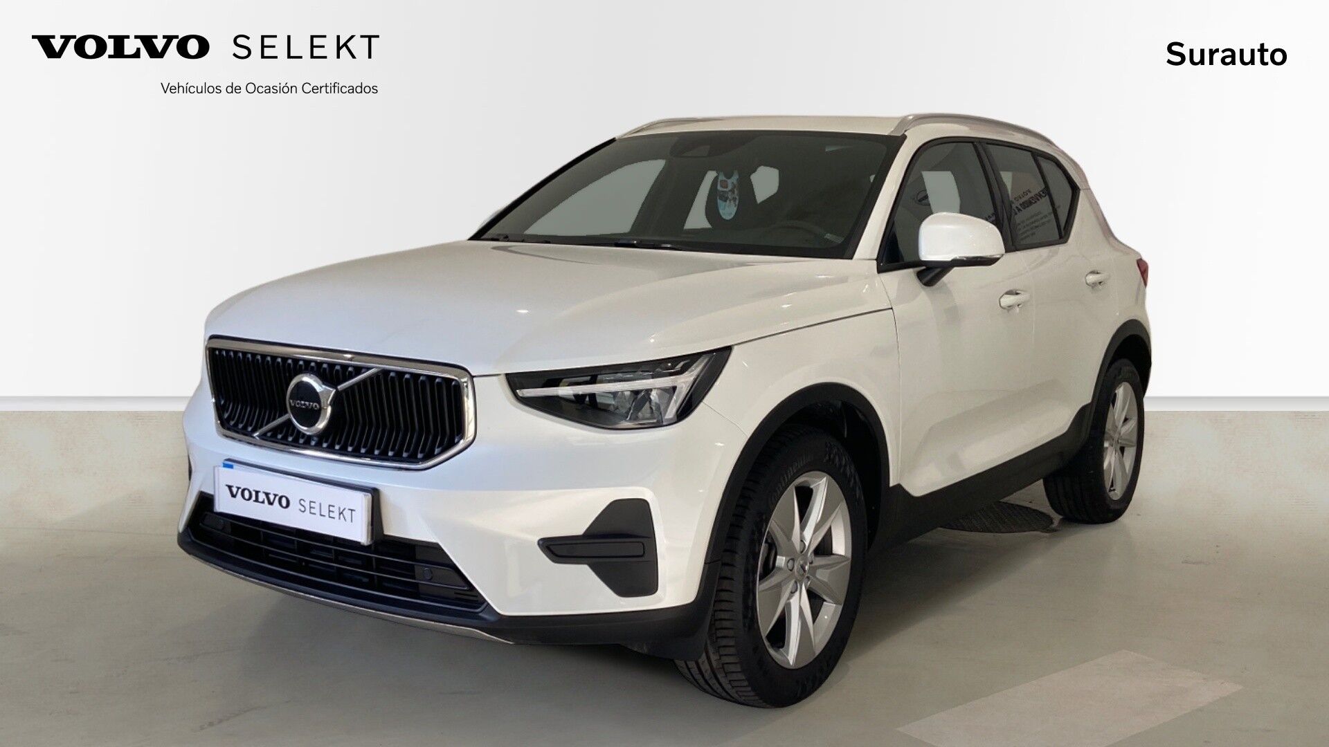 VOLVO XC40 (2.0 B3 CORE AUTO 163 5P) en Cádiz